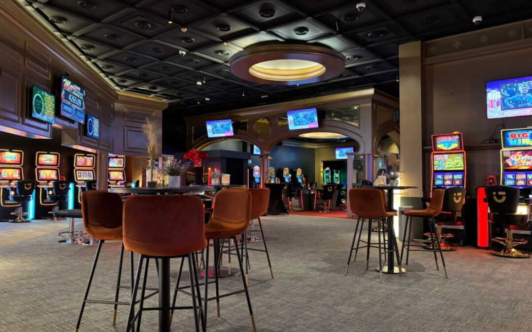 salle de jeux Circus Casino. Machines à sous, roulette électronique à jackpot. Slot et Dice